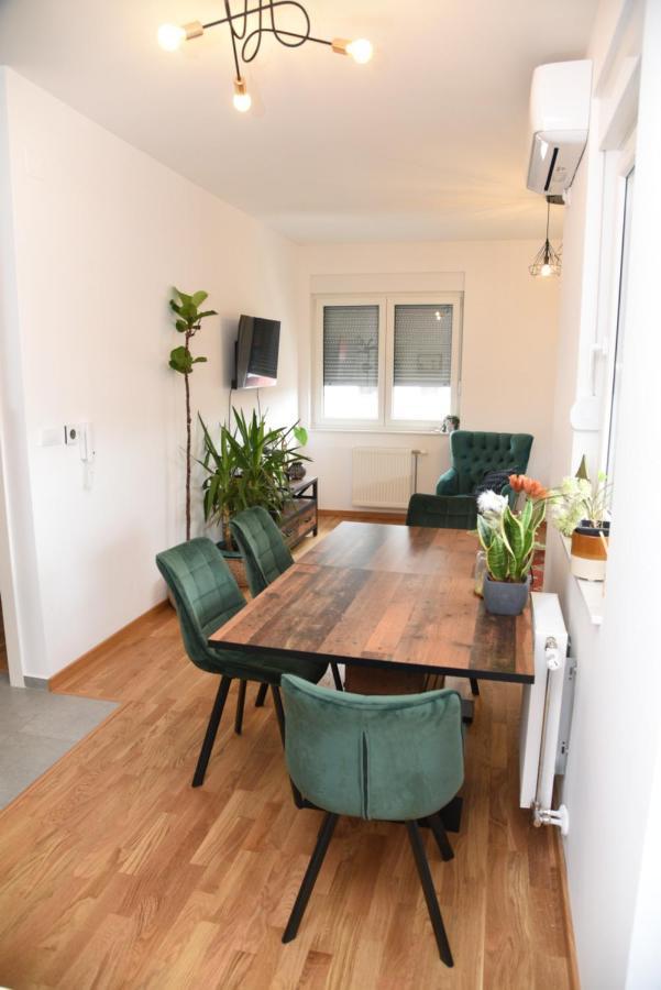 Apartamento Avenija Oaza Novi Sad Exterior foto